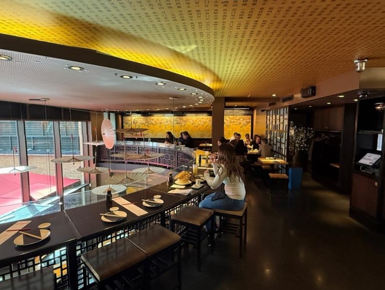 44-45 Great Marlborough St, London to rent - Interior Photo - Image 3 of 5