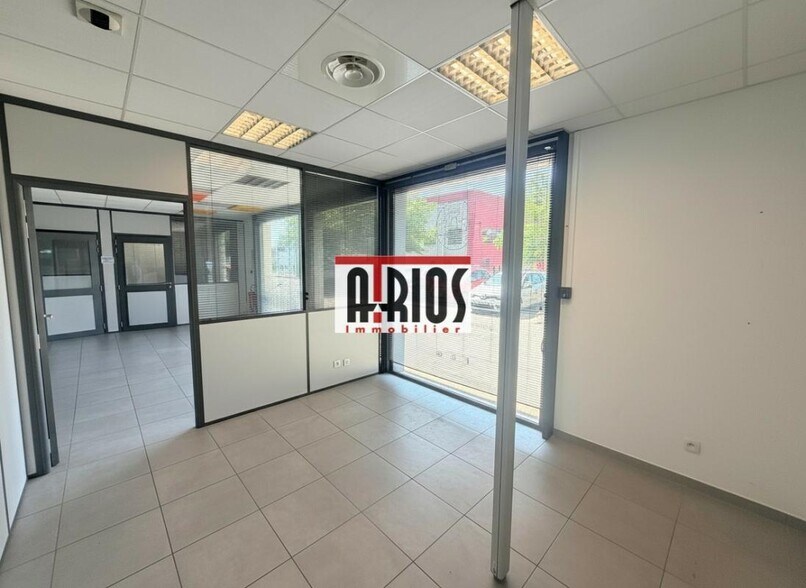 Office in La Seyne-sur-Mer for sale - Interior Photo - Image 3 of 10