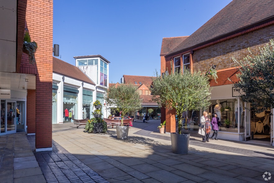 Christopher Pl, St Albans for sale - Primary Photo - Image 1 of 1