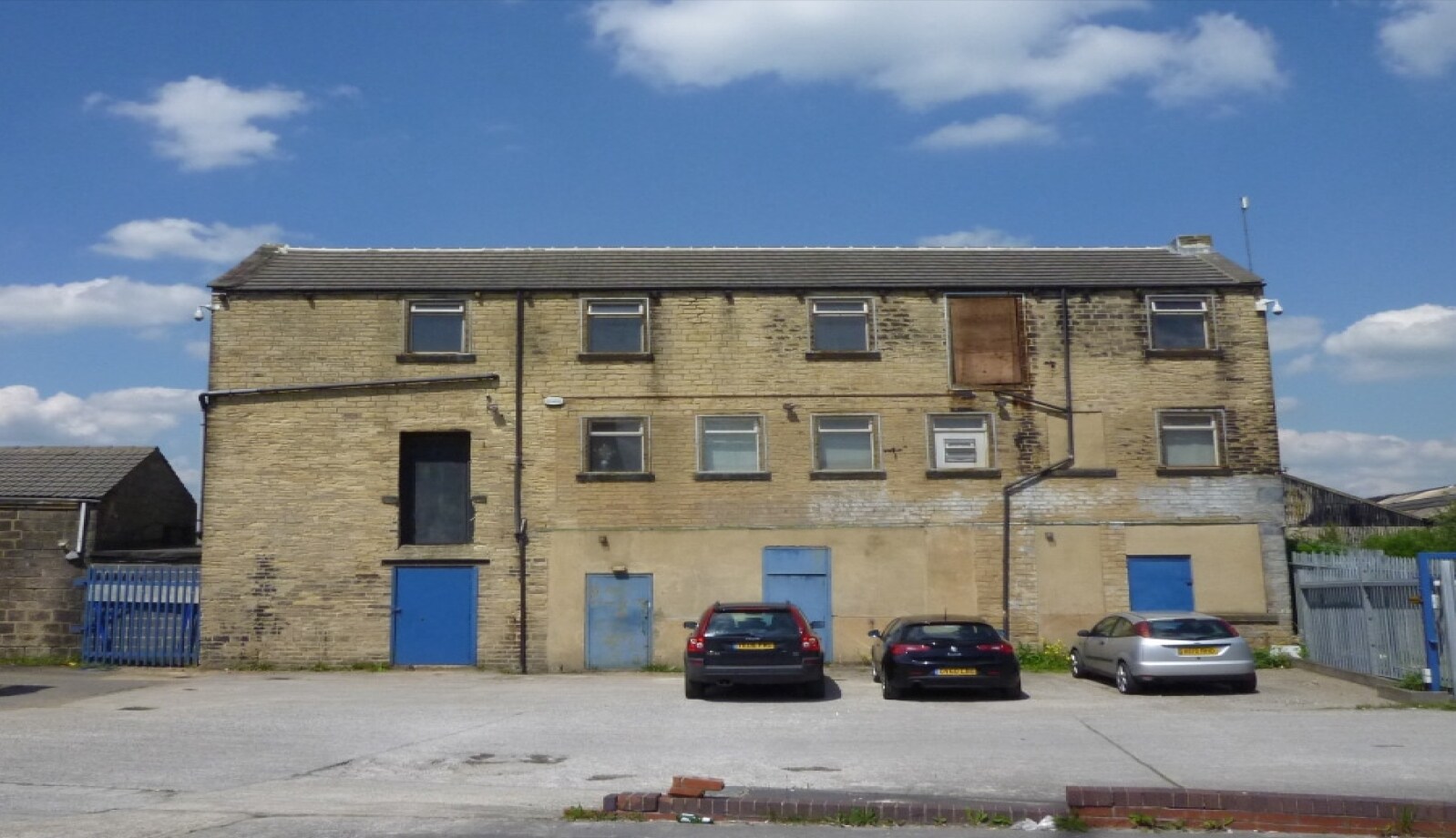 Grangefield Rd, Pudsey for sale Primary Photo- Image 1 of 1