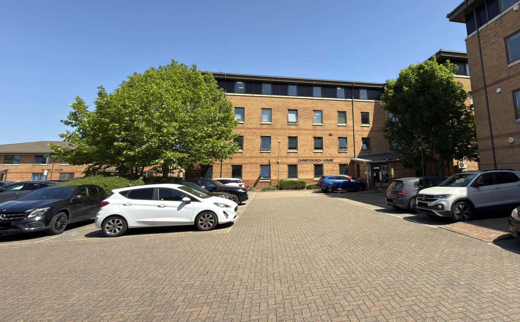 Sir Thomas Longley Rd, Rochester to rent Building Photo- Image 1 of 5