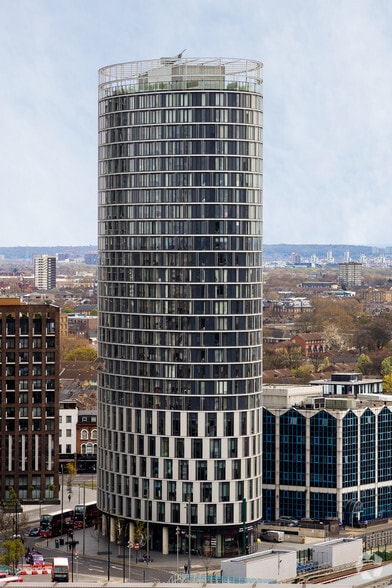 Station St, London to rent - Building Photo - Image 3 of 5