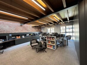 43-47 Eagle St, London to rent Interior Photo- Image 2 of 6