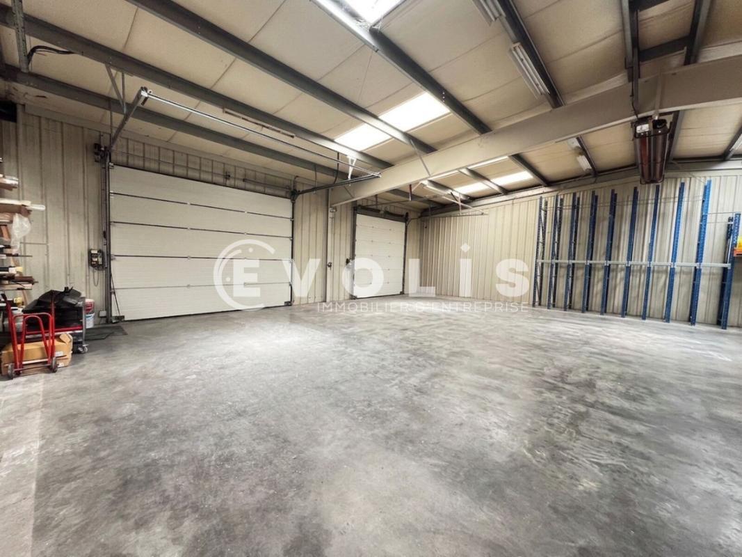 Light Industrial in Villiers Sur Orge for sale Building Photo- Image 1 of 16