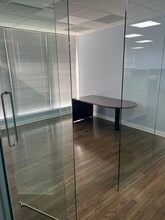 710 Higgins Rd, Park Ridge, IL to rent Building Photo- Image 2 of 10