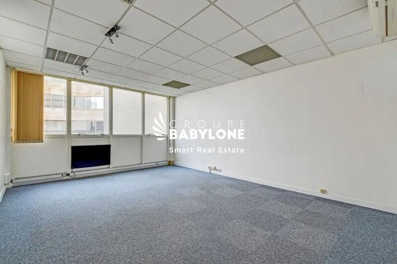 Office in Levallois-Perret to rent Interior Photo- Image 1 of 4