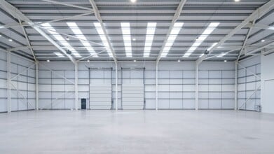 Central Way, London to rent Interior Photo- Image 1 of 4