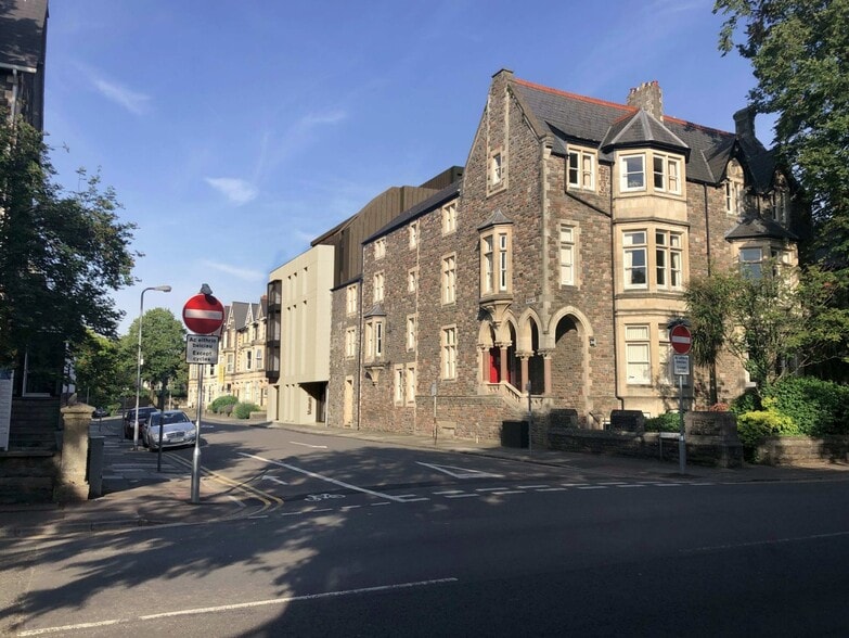 33-34 Park Pl, Cardiff to rent - Building Photo - Image 2 of 2