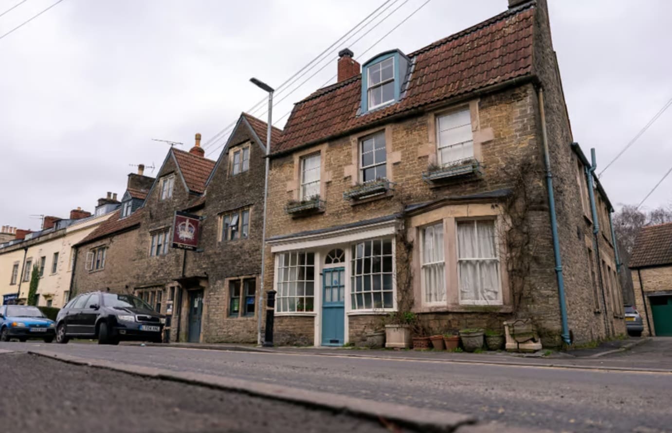 24 Keyford, Frome for sale Primary Photo- Image 1 of 1