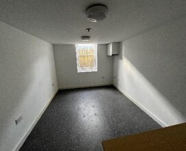 10 Prestbury Rd, Cheltenham to rent Interior Photo- Image 2 of 3