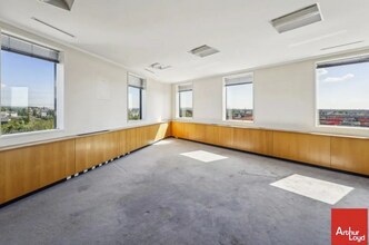 35 Boulevard Du Port, Cergy to rent Interior Photo- Image 2 of 6