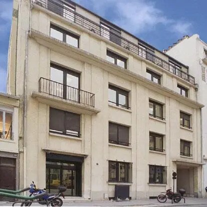 Location Bureaux 131 m² - Photo 1