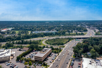 900 Walt Whitman Rd, Melville, NY - aerial  map view