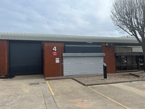 West Rd, London to rent Building Photo- Image 1 of 5