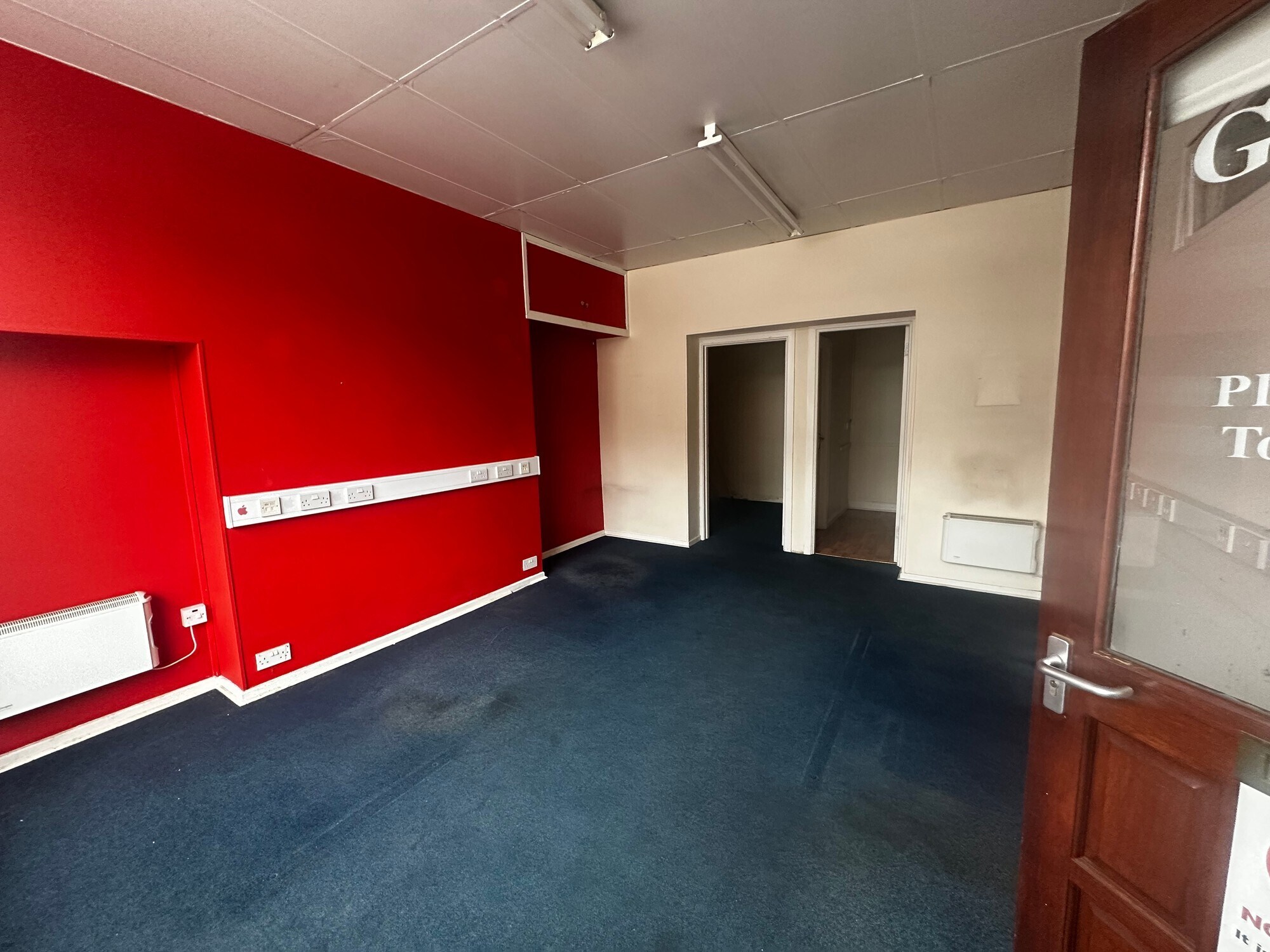 49 High St, Antrim to rent Interior Photo- Image 1 of 1