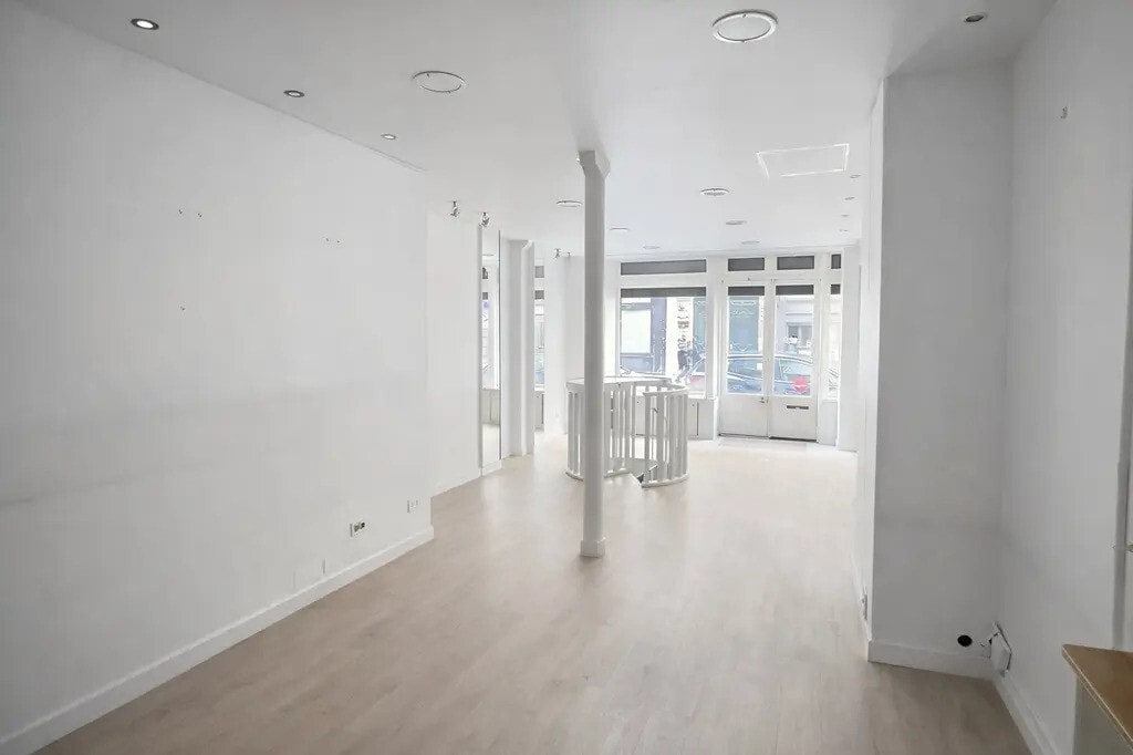 Location Commerce 53 m² - Photo 1