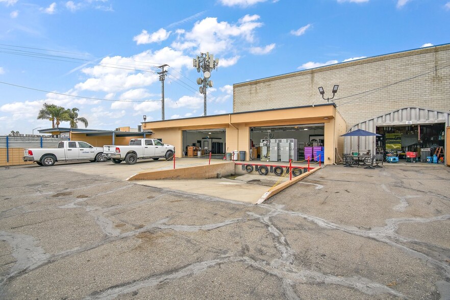 1330 W 25th St, San Bernardino, CA for sale - Building Photo - Image 3 of 25