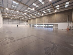 Dunfermline Ct, Milton Keynes to rent Interior Photo- Image 2 of 5
