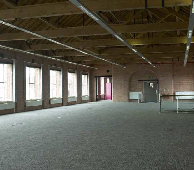 Lower Bond St, Hinckley to rent - Interior Photo - Image 2 of 5