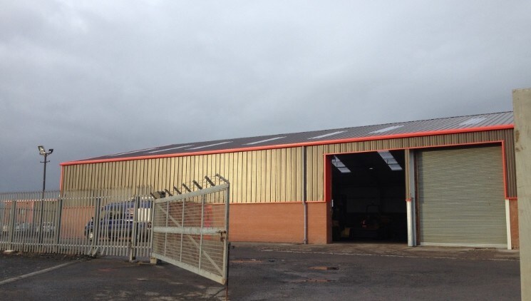 Unit 2 Byepass Rd, Dundonald for sale - Primary Photo - Image 1 of 1