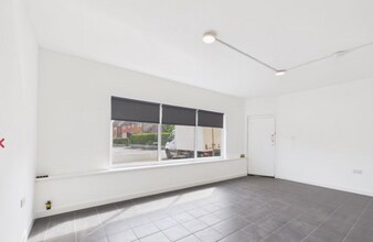 6-14 Heol Trenewydd, Ely to rent Interior Photo- Image 2 of 4