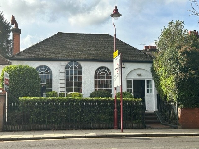 34 Watling St, Radlett for sale Building Photo- Image 1 of 1