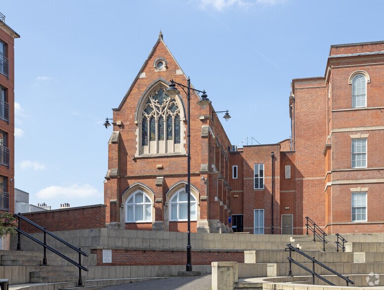 Royal Standard Pl, Nottingham for sale - Primary Photo - Image 1 of 1