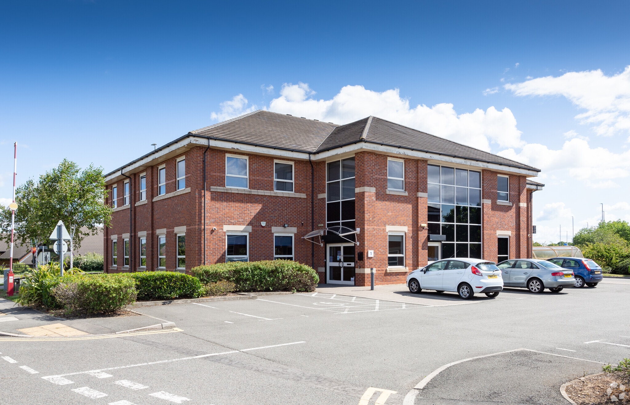Merus Ct, Leicester for sale Primary Photo- Image 1 of 1