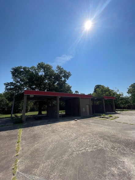 415 N Myrtle St, Pine Bluff, AR for sale - Building Photo - Image 2 of 4