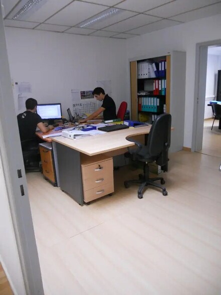 Office in Lattes to rent - Interior Photo - Image 3 of 4