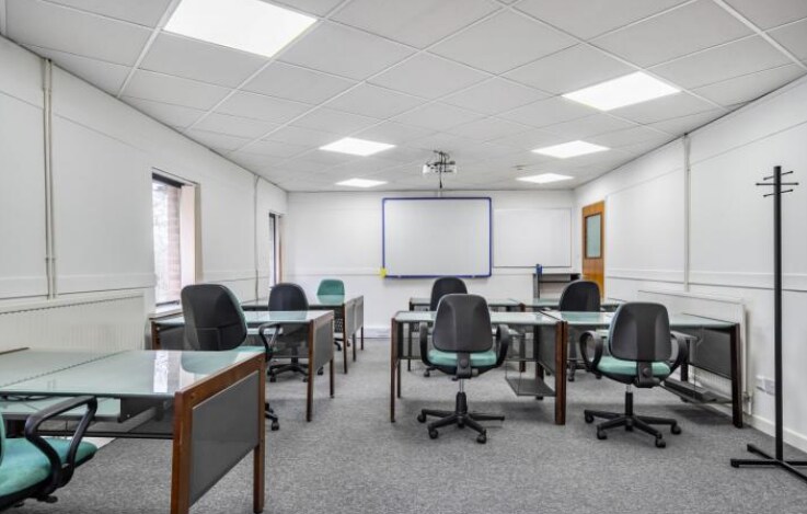 Quarry Rd, Chipping Sodbury, SGC BS37 6JL - Unit Suite 6 -  - Interior Photo - Image 1 of 8