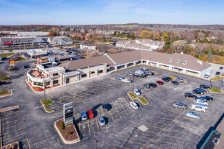 More details for 17800 W Bluemound Rd, Brookfield, WI - Office, Retail for Rent