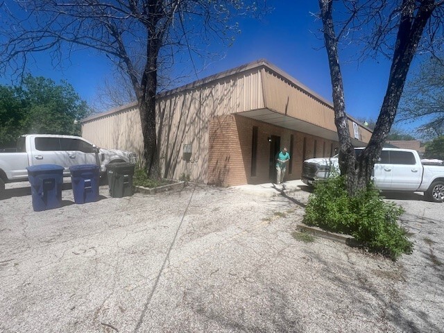 806 S Main St, Copperas Cove, TX for rent - Building Photo - Image 3 of 17