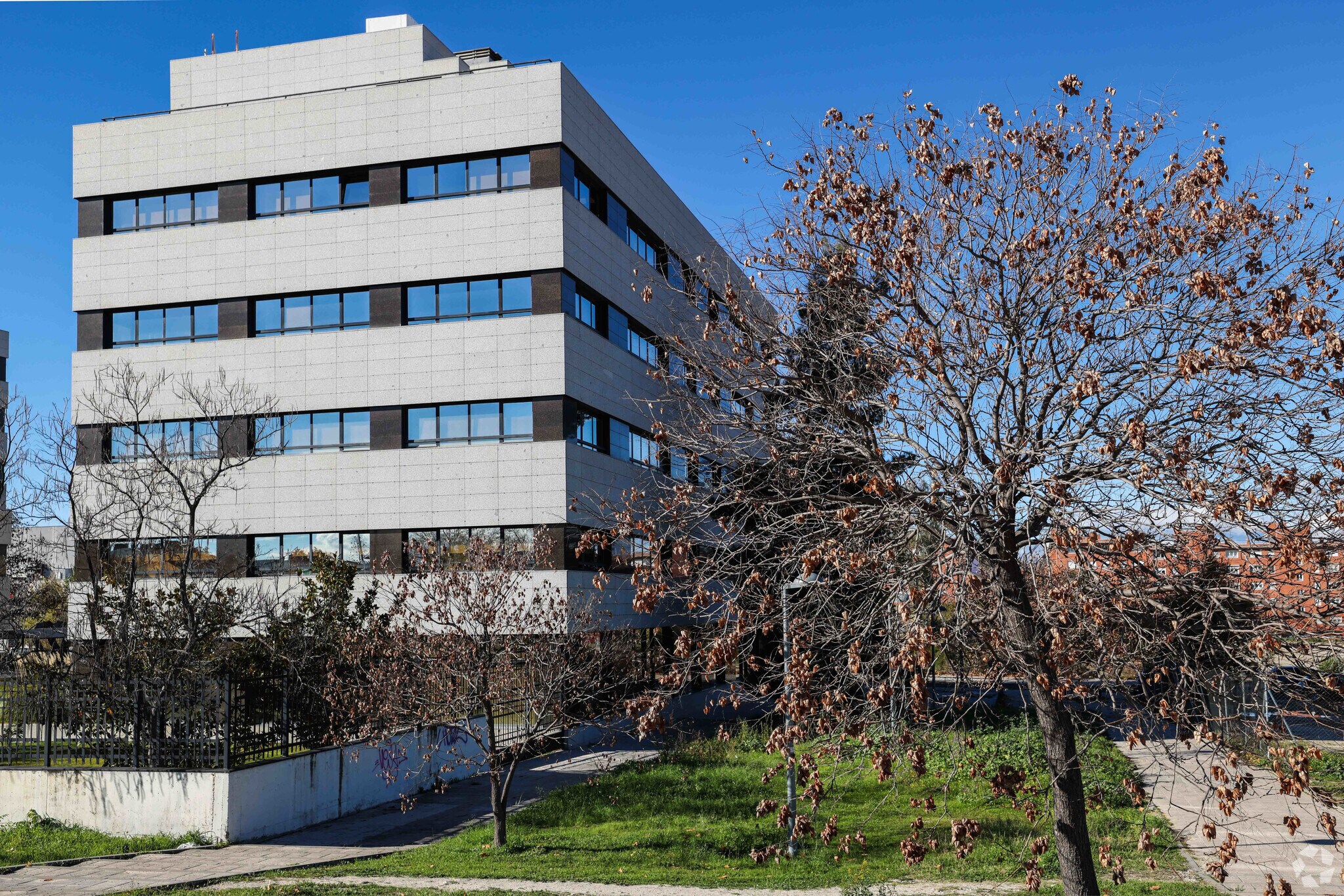 Calle Poeta Rafael Morales, 2, San Sebastián de los Reyes, Madrid to rent Primary Photo- Image 1 of 8