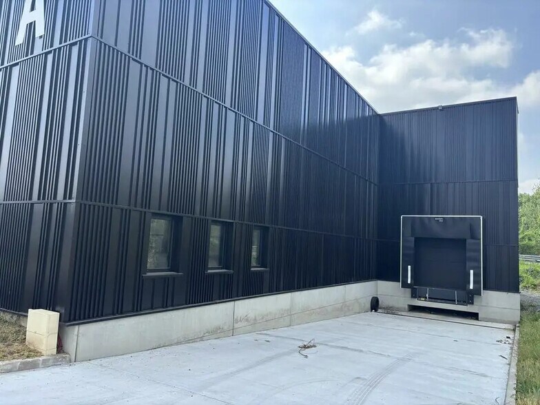 Light Industrial in Bondues for sale - Building Photo - Image 2 of 8