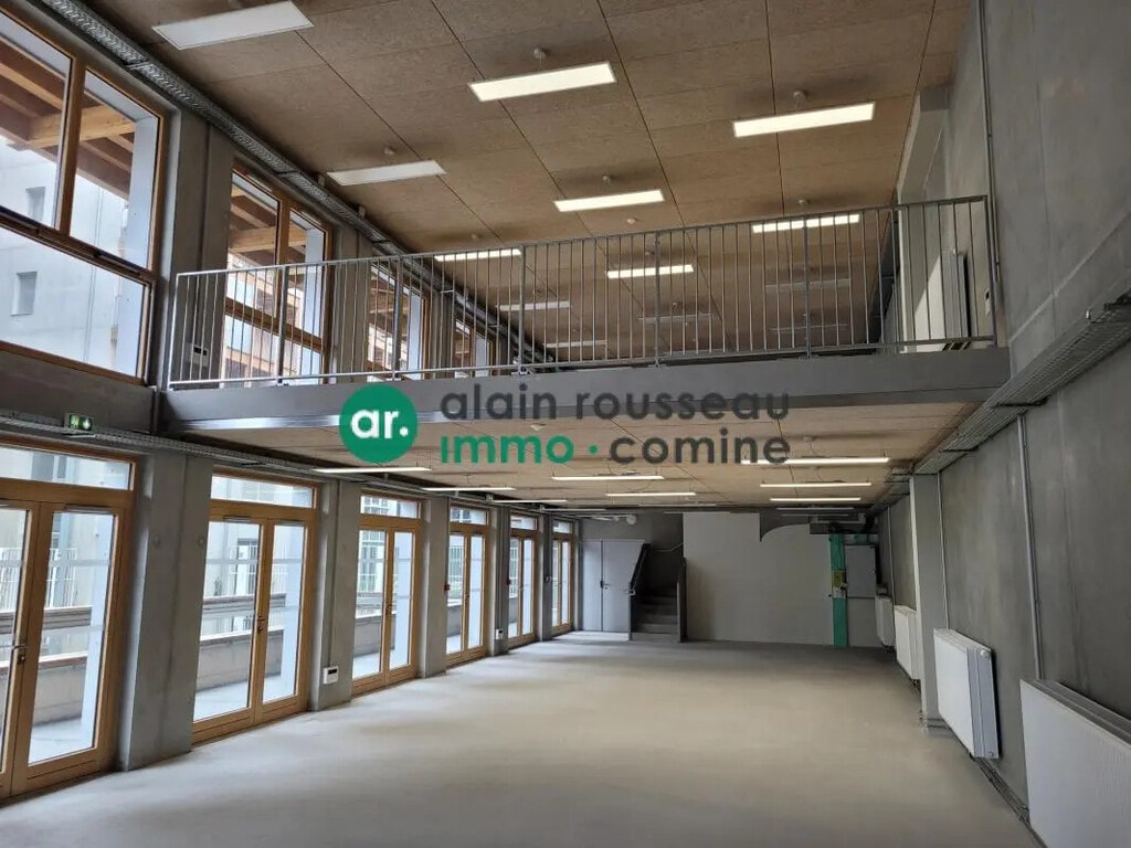 Vente Bureaux 252 m² - Photo 1