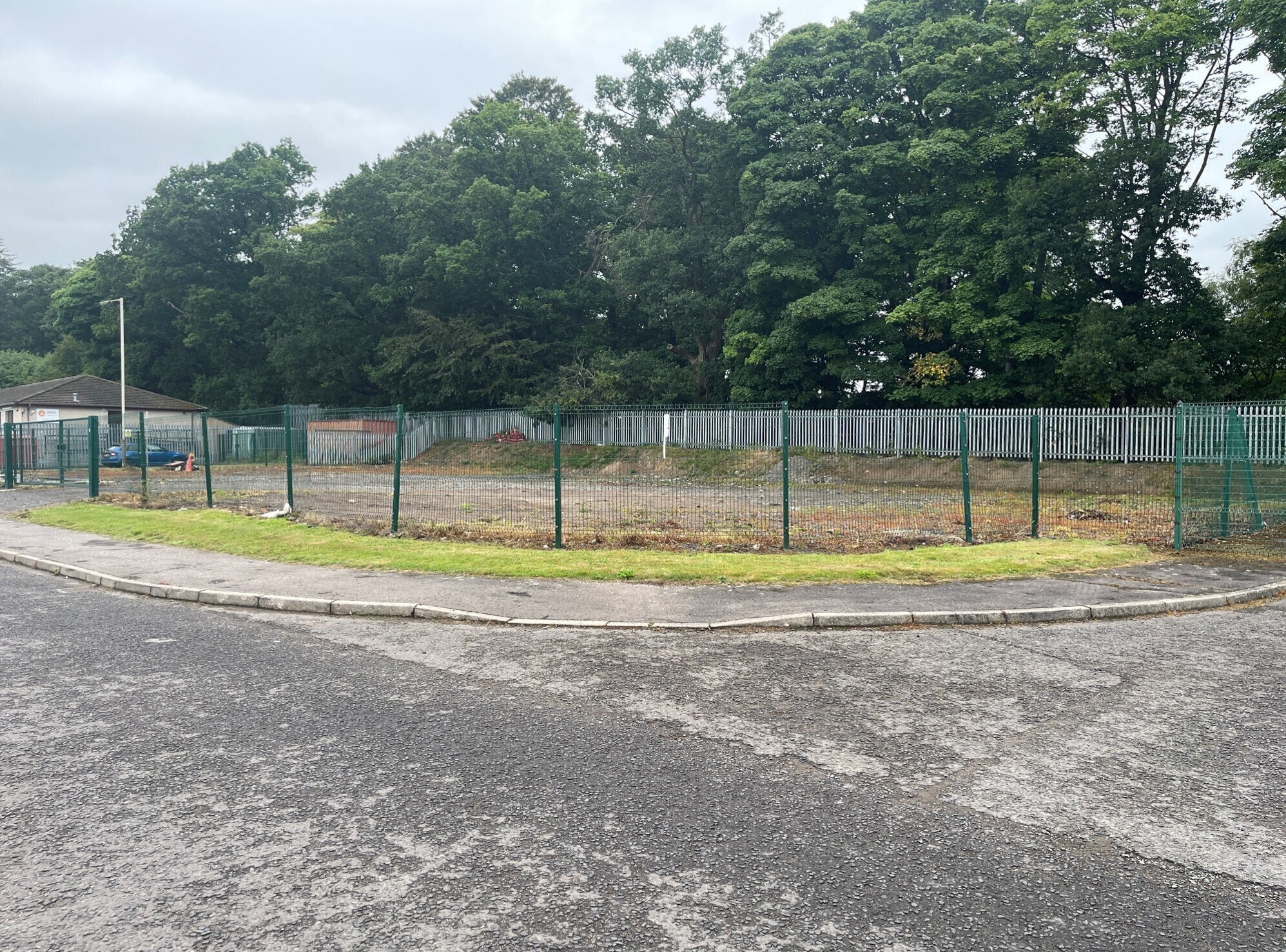 George Buckman Dr, Dundee to rent Building Photo- Image 1 of 10