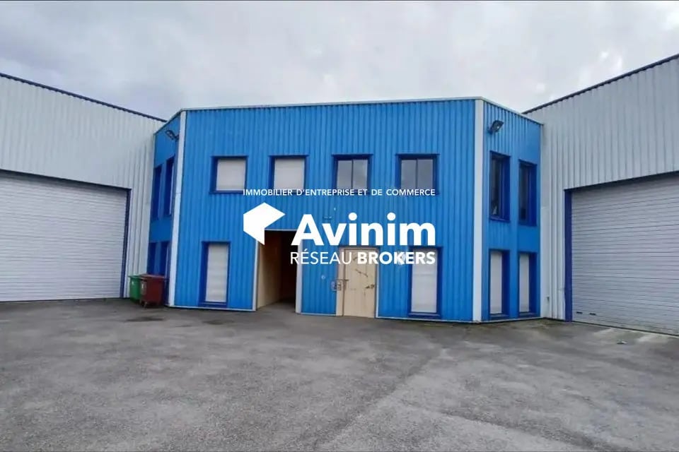 Vente Entrepôt 385 m² - Photo 1