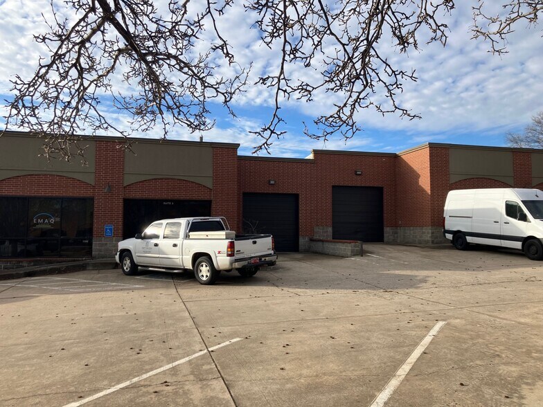 2800 S Coltrane Pl, Edmond, OK for sale - Building Photo - Image 1 of 1