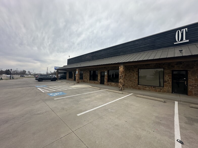 9920 US Highway 380, Cross Roads, TX for rent - Building Photo - Image 1 of 10