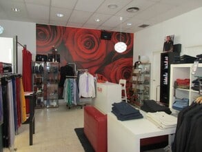 Retail in Tortosa, Tarragona to rent Interior Photo- Image 2 of 6