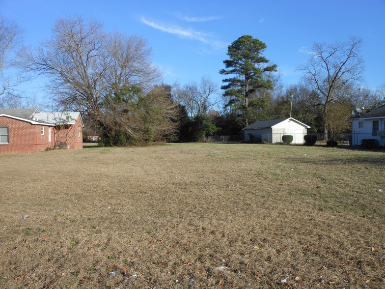 651 W Liberty St, Sumter, SC for sale - Building Photo - Image 2 of 7