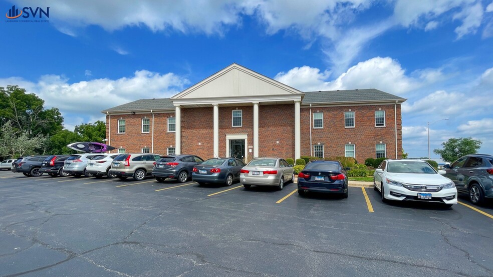 1750 E Main St, St Charles, IL for rent - Building Photo - Image 3 of 7