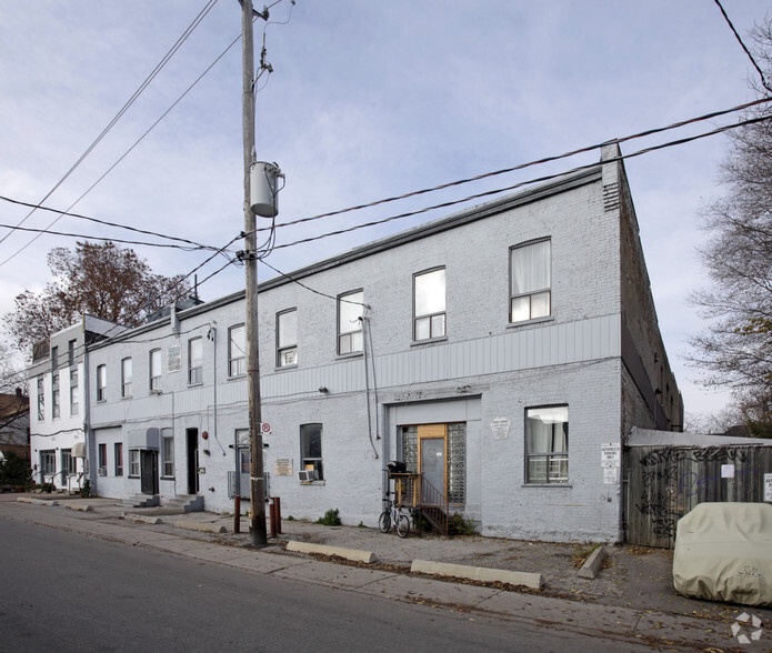 46-60 Noble St, Toronto, ON for rent - Primary Photo - Image 1 of 2