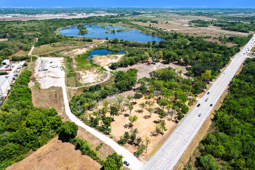 17827 HWY 35 hwy, Pearland, TX for sale - Aerial - Image 1 of 6