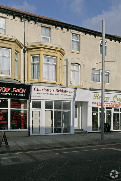 96A Coronation St, Blackpool to rent - Primary Photo - Image 1 of 3