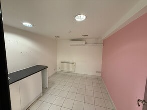 28-28A Scot Ln, Doncaster to rent Building Photo- Image 2 of 3