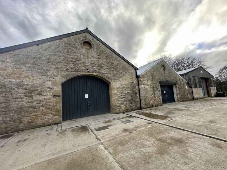 Swinbrook Farm, Upton to rent - Building Photo - Image 3 of 9