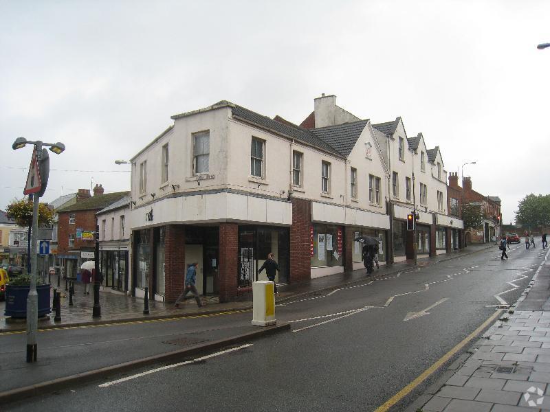 210 High St, Rushden NN10 0PR UK