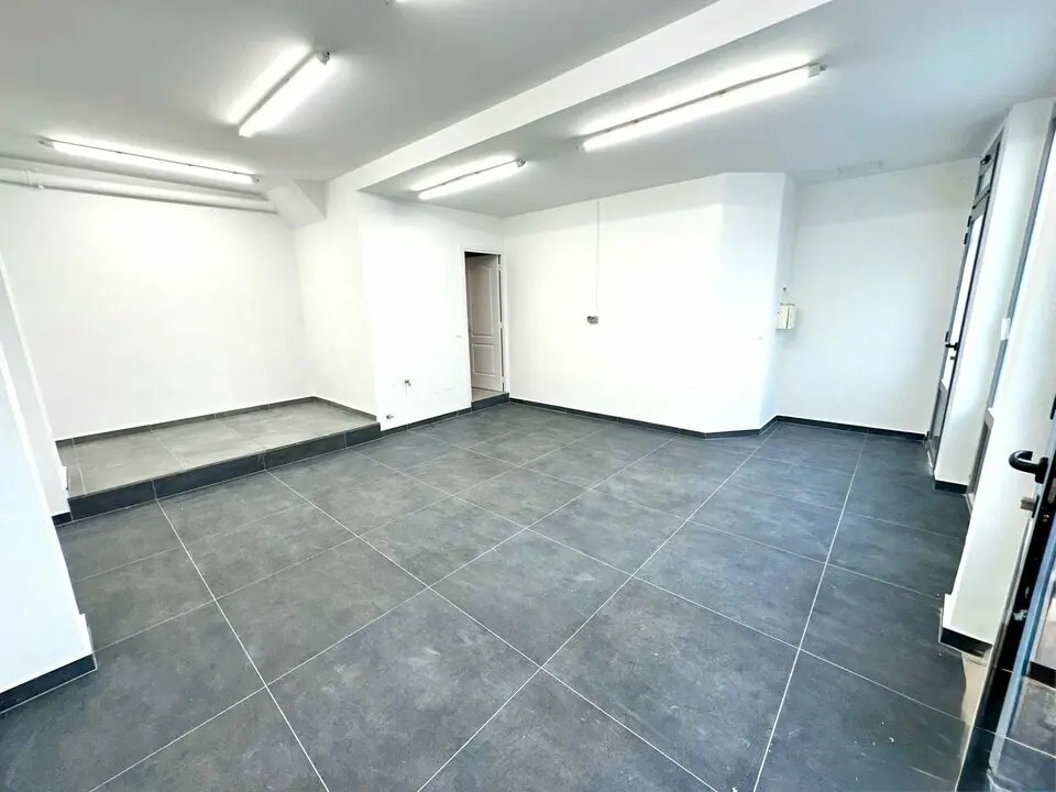 Vente Commerce 38 m² - Photo 1